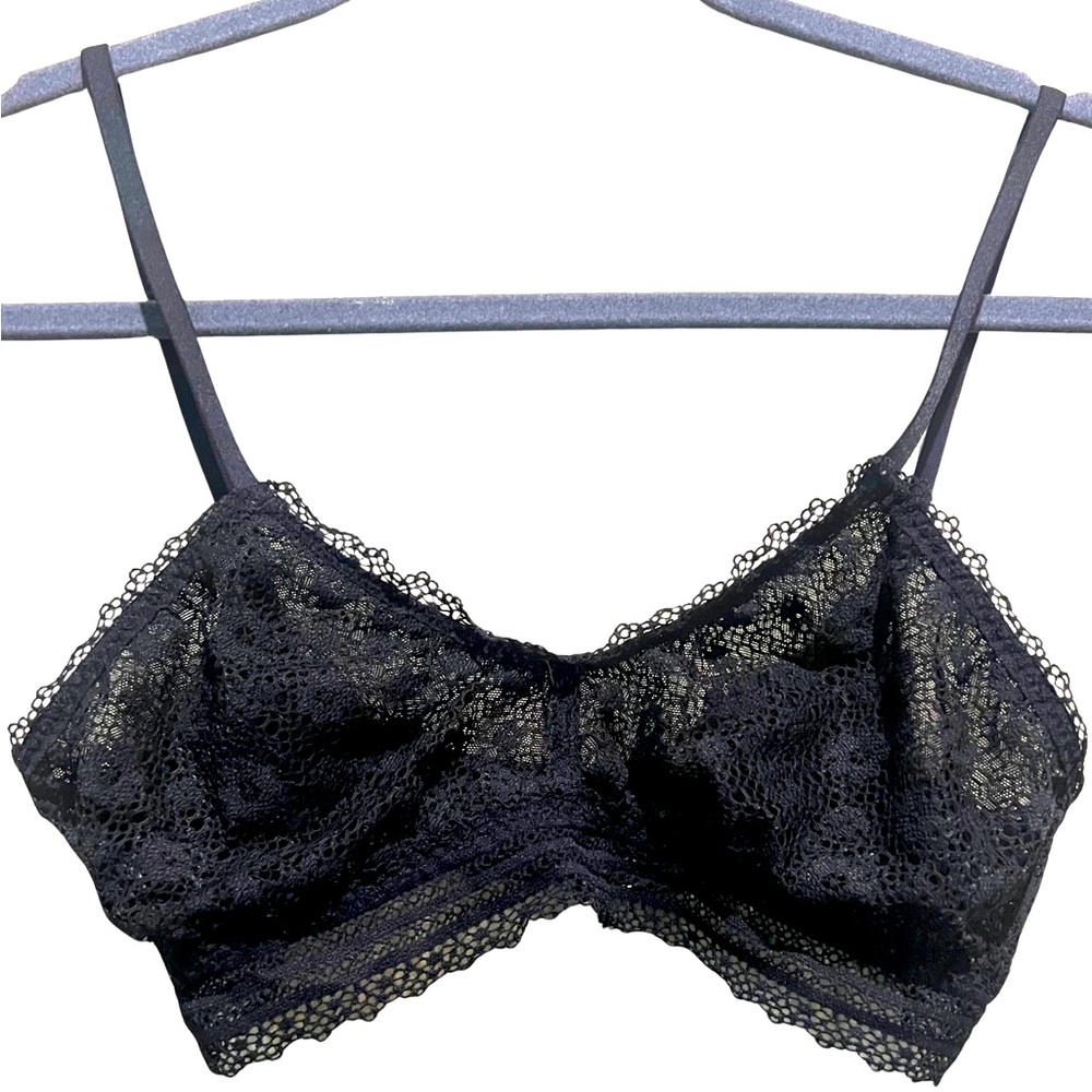 Victoria's Secret Black Lace Bralette Size Small -  No Lining Sexy Classy